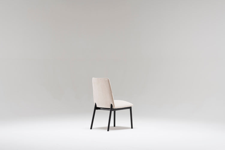 Uriah Chair