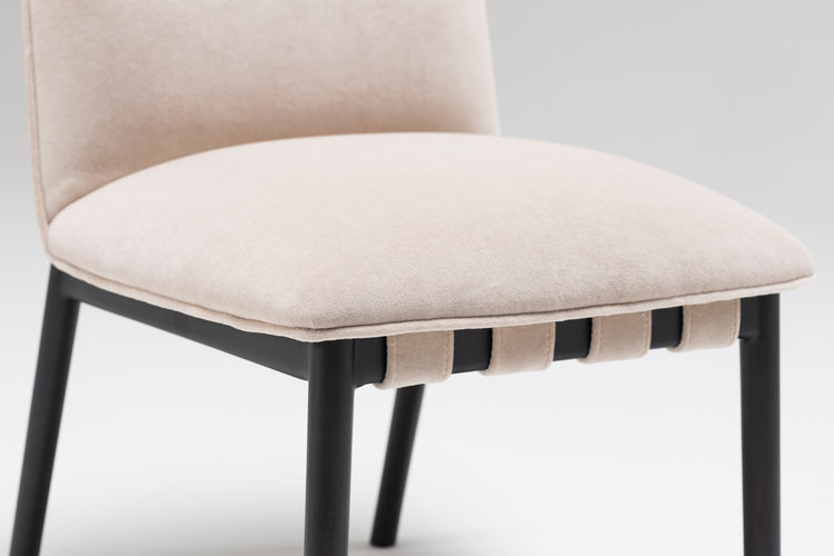 Uriah Chair