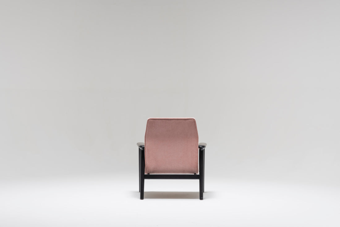 Uriah Lounge Chair - Midback